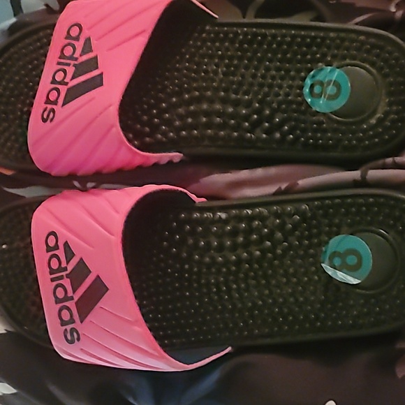 Pink amd black adidas slip on - Picture 4 of 4